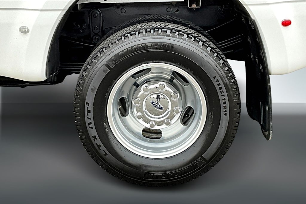 Thumbnail: 2023 Ford F-350 - 37