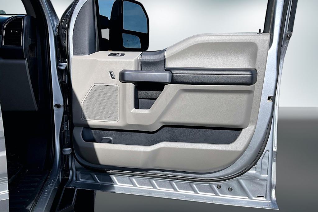 Thumbnail: 2022 Ford F-450 - 28