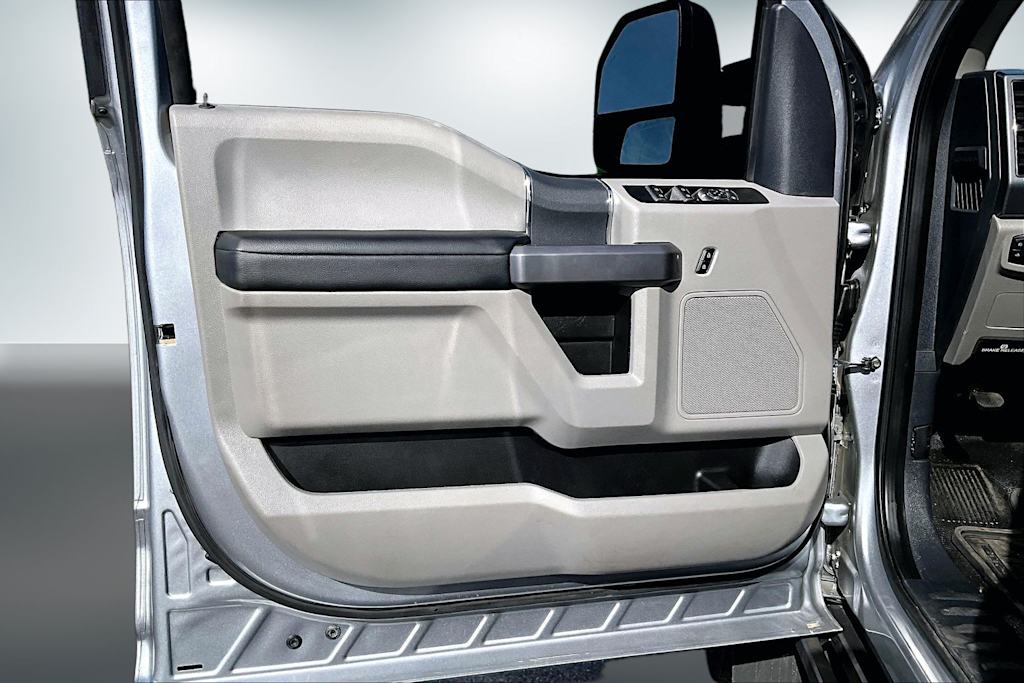 Thumbnail: 2022 Ford F-450 - 27