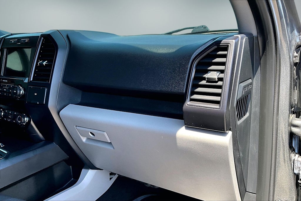 Thumbnail: 2019 Ford F-150 - 21