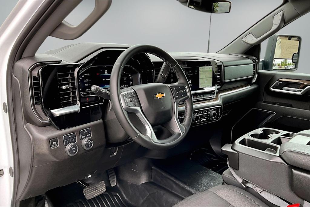 Thumbnail: 2025 Chevrolet Silverado 2500 - 2
