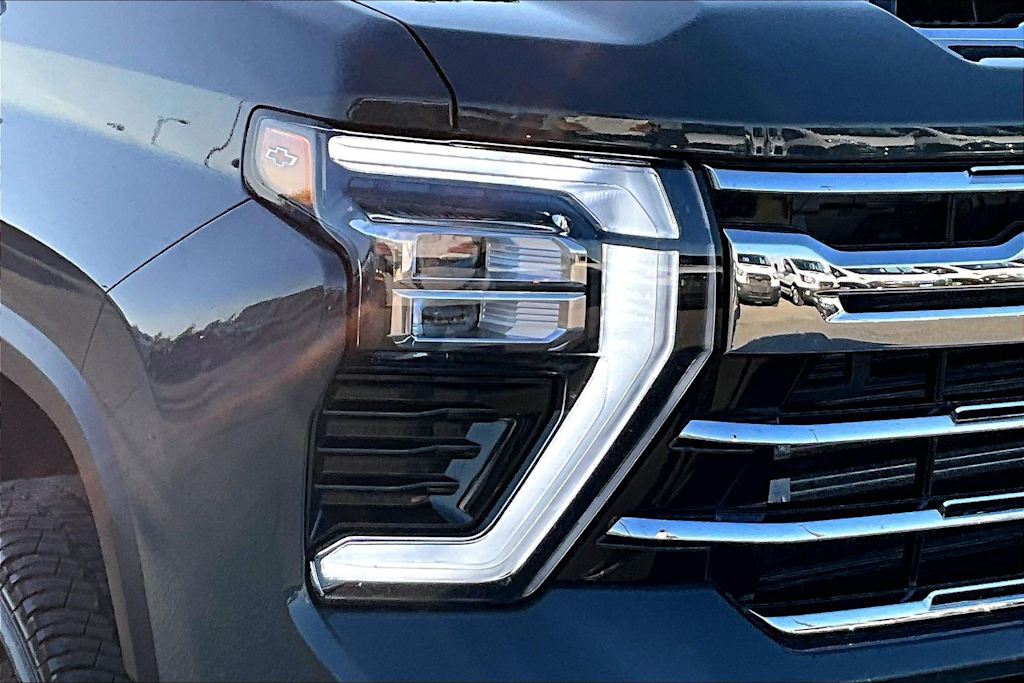 Thumbnail: 2026 Chevrolet Silverado 2500 - 31