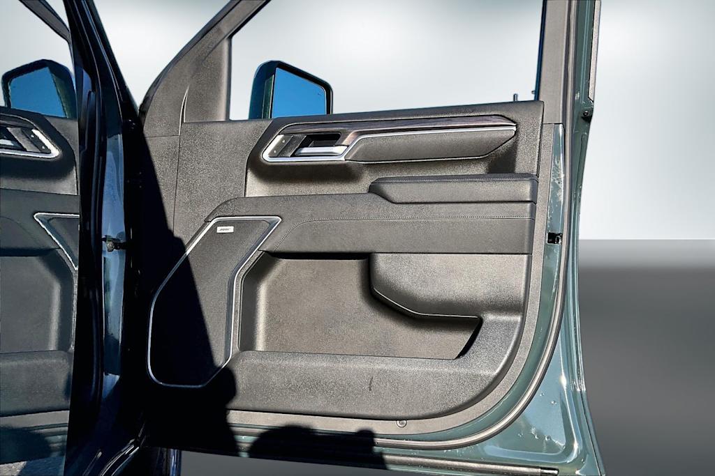 Thumbnail: 2026 Chevrolet Silverado 2500 - 28