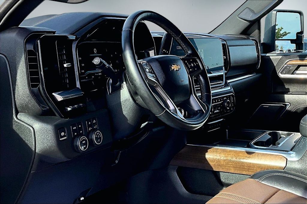 Thumbnail: 2024 Chevrolet Silverado 3500 - 2