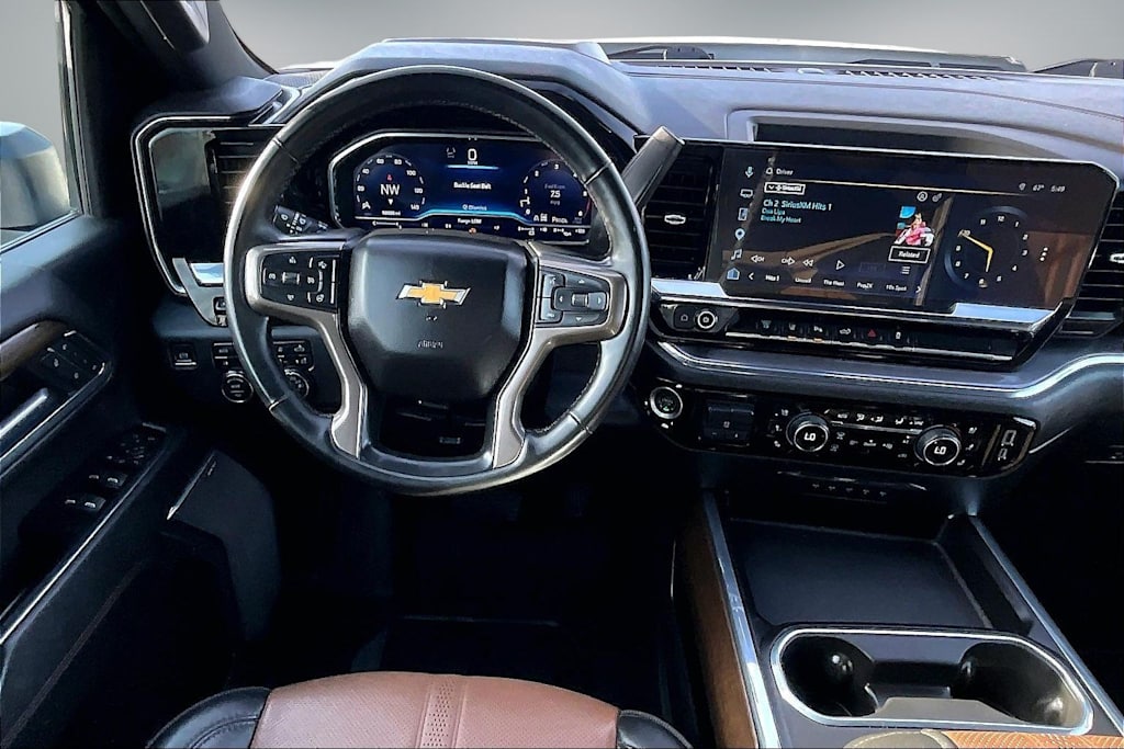 Thumbnail: 2024 Chevrolet Silverado 3500 - 13