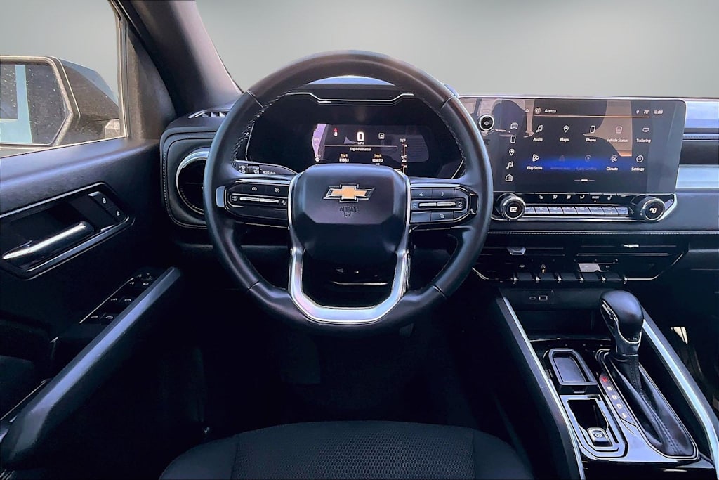 Thumbnail: 2023 Chevrolet Colorado - 14
