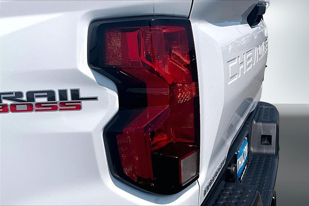 Thumbnail: 2025 Chevrolet Colorado - 33