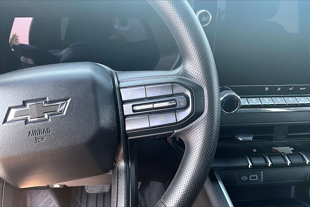 Thumbnail: 2025 Chevrolet Colorado - 26