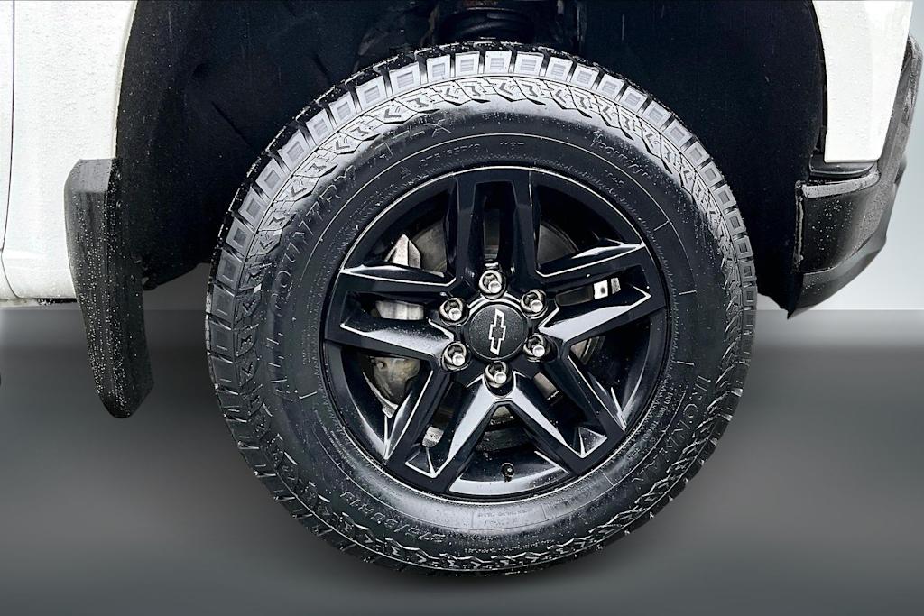 Thumbnail: 2019 Chevrolet Silverado 1500 - 34