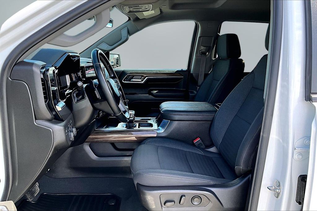 Thumbnail: 2024 Chevrolet Silverado 1500 - 10