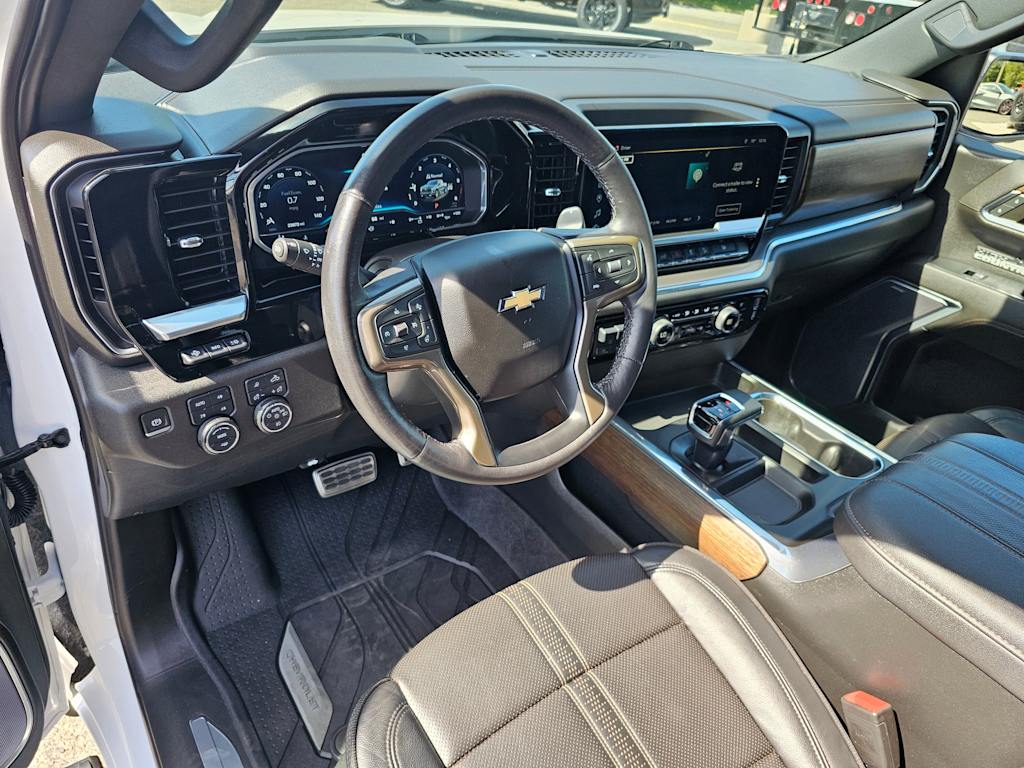 2023 Chevrolet Silverado 1500 High Country 2