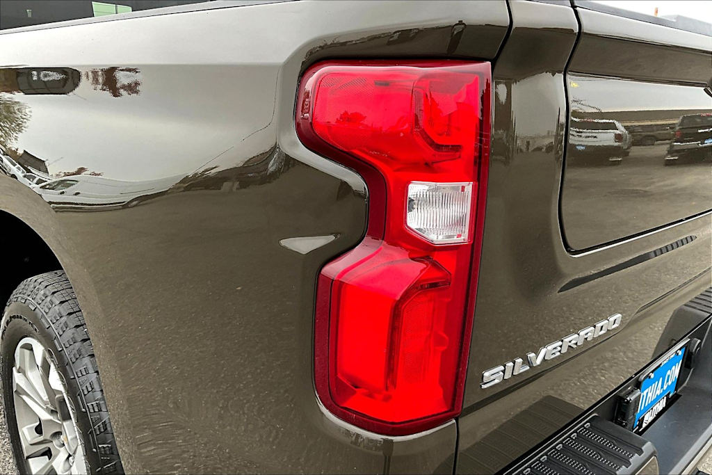 Thumbnail: 2023 Chevrolet Silverado 1500 - 33