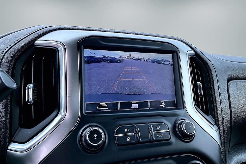 Thumbnail: 2020 Chevrolet Silverado 1500 - 26