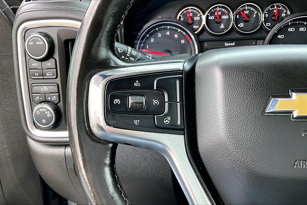 Thumbnail: 2020 Chevrolet Silverado 1500 - 24