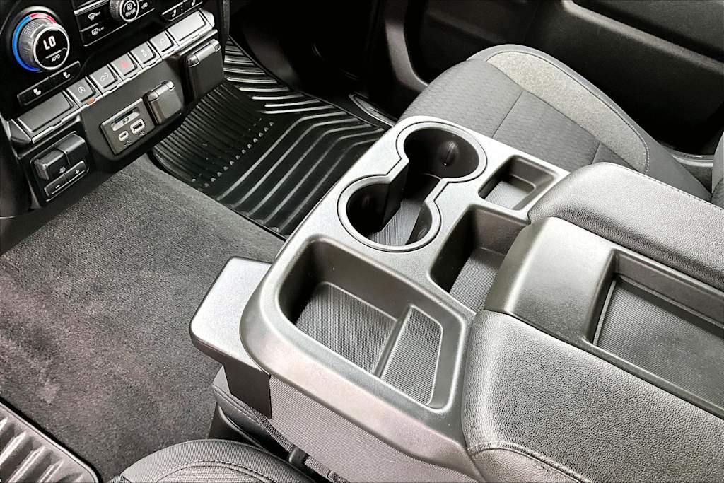 Thumbnail: 2020 Chevrolet Silverado 1500 - 16