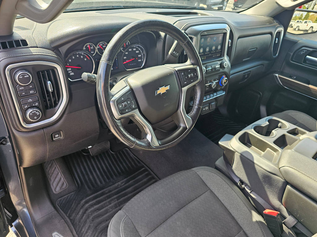 2022 Chevrolet Silverado 1500 LT 2