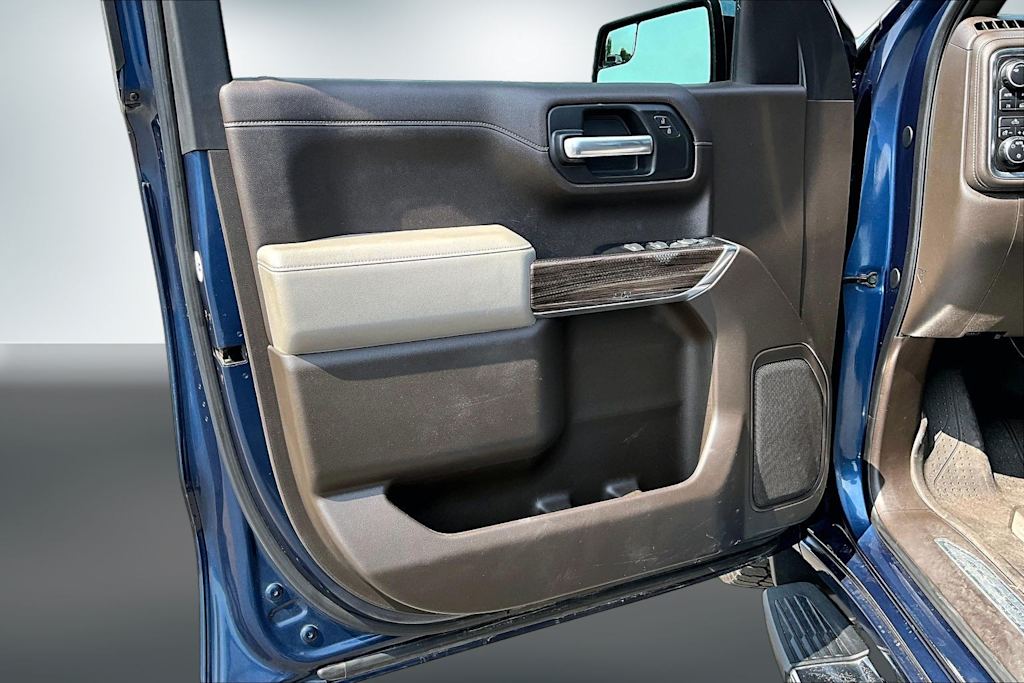 Thumbnail: 2019 Chevrolet Silverado 1500 - 26