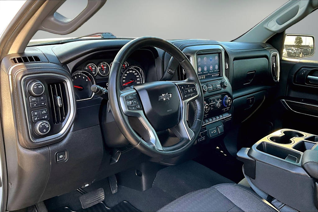 Thumbnail: 2020 Chevrolet Silverado 1500 - 2