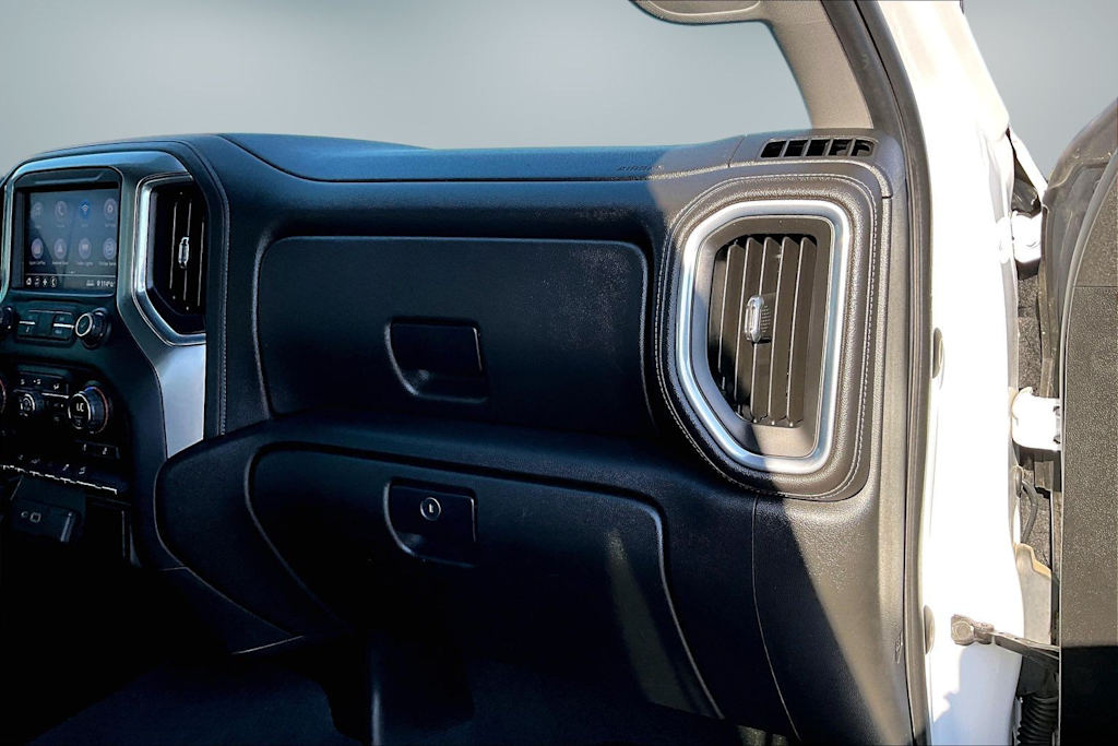 Thumbnail: 2020 Chevrolet Silverado 1500 - 23