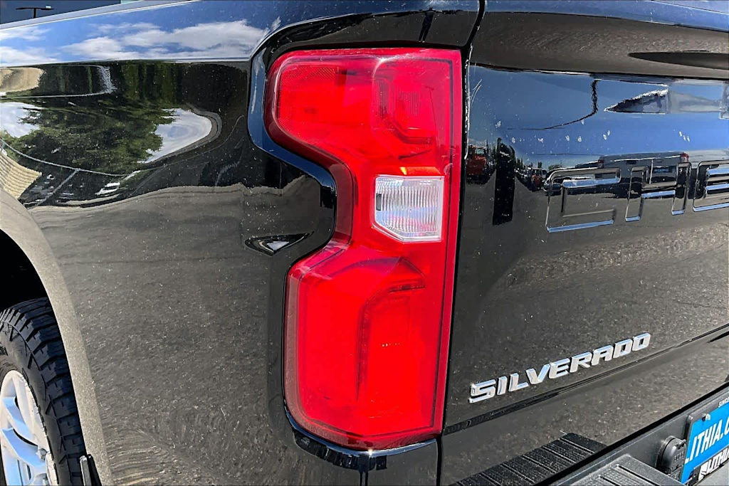 Thumbnail: 2020 Chevrolet Silverado 1500 - 30