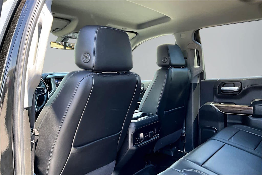 Thumbnail: 2020 Chevrolet Silverado 1500 - 12