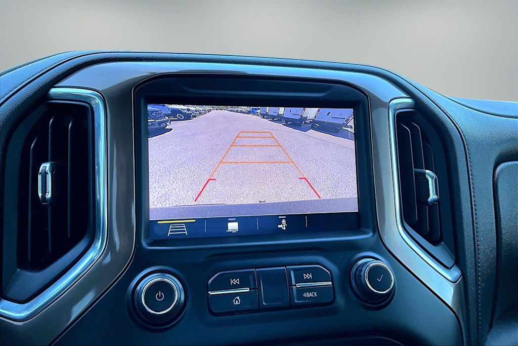 Thumbnail: 2019 Chevrolet Silverado 1500 - 24