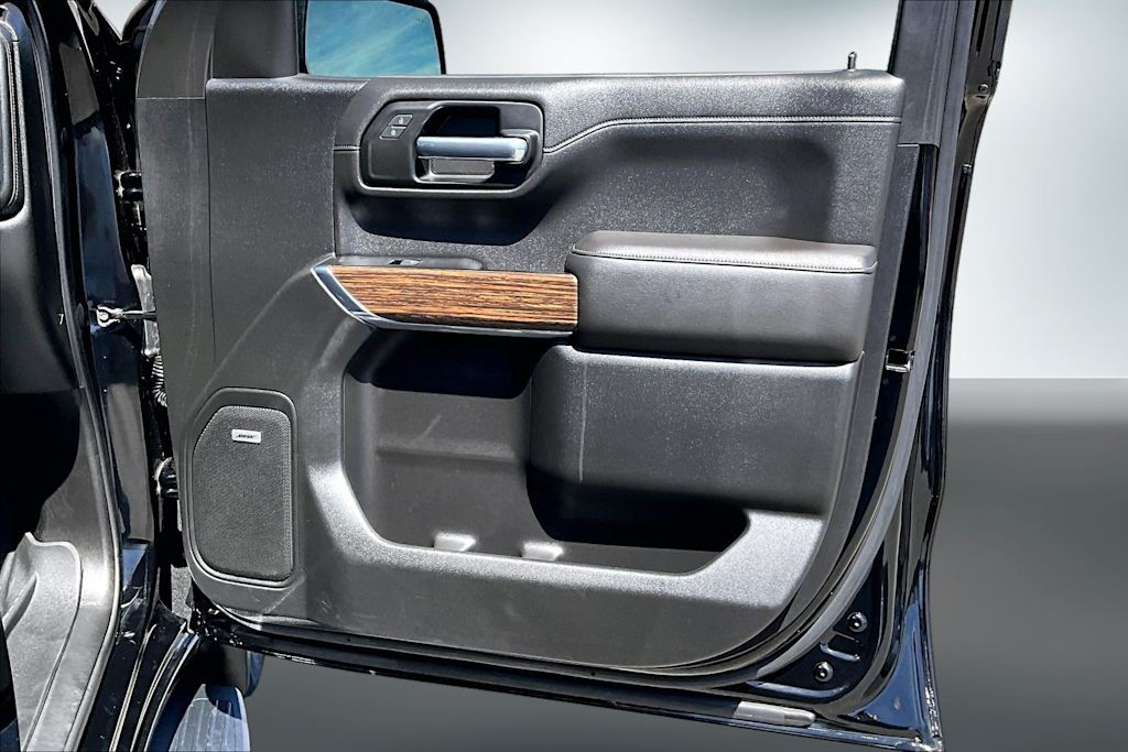 Thumbnail: 2019 Chevrolet Silverado 1500 - 26