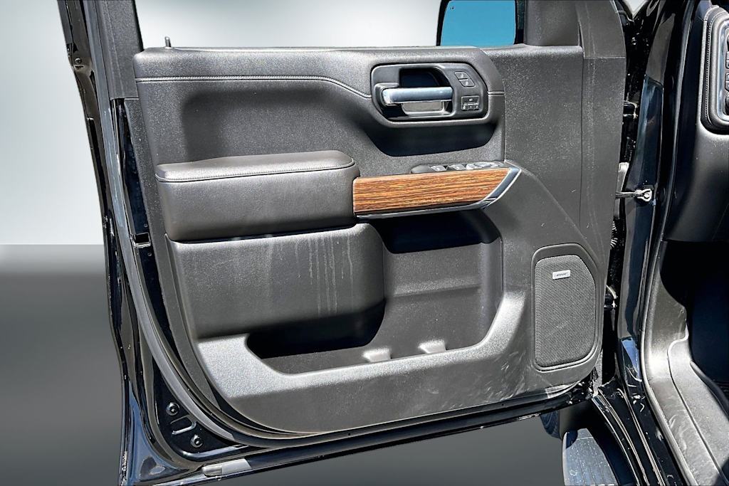 Thumbnail: 2019 Chevrolet Silverado 1500 - 25