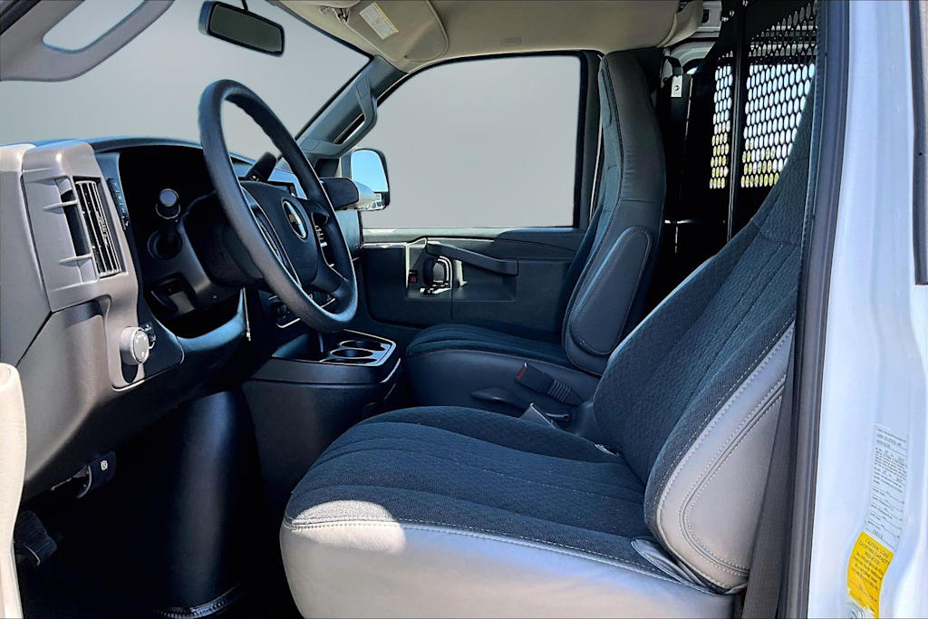 Thumbnail: 2025 Chevrolet Express - 10