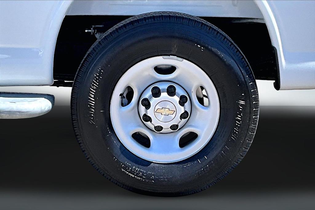 Thumbnail: 2025 Chevrolet Express - 29