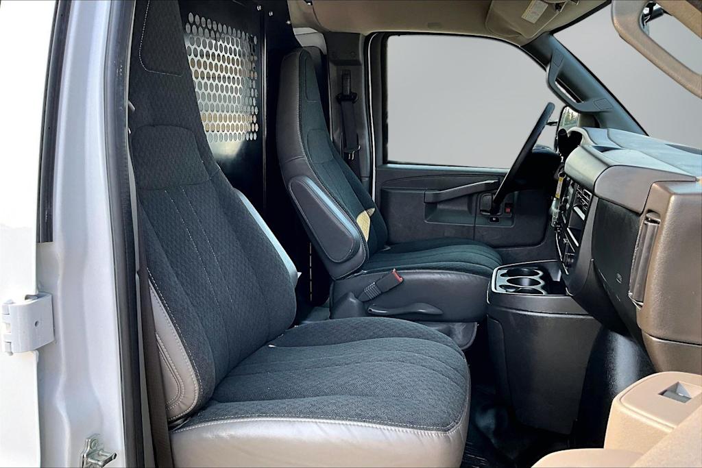 Thumbnail: 2025 Chevrolet Express - 10