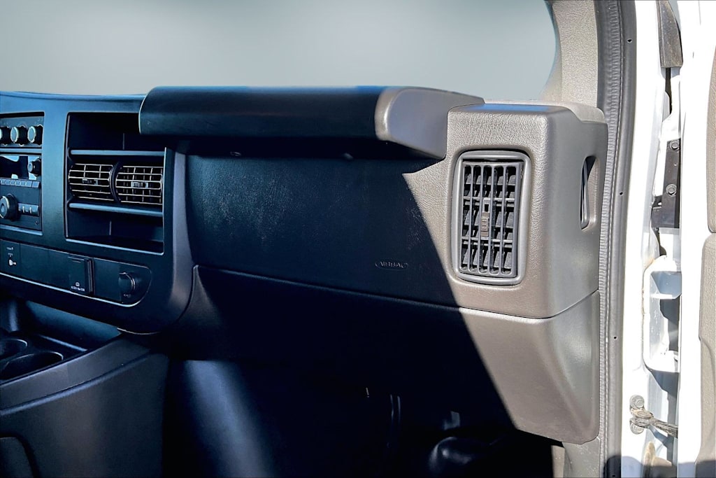 Thumbnail: 2025 Chevrolet Express - 19