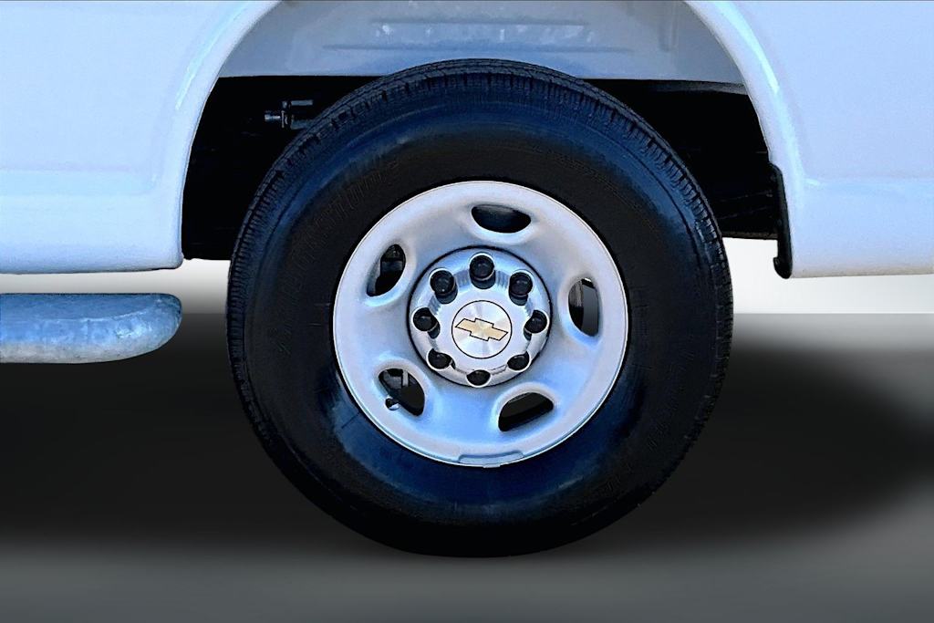 Thumbnail: 2025 Chevrolet Express - 28