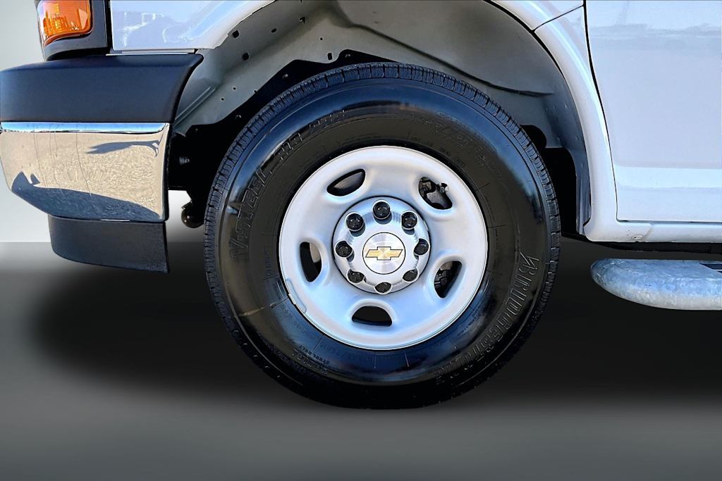 Thumbnail: 2025 Chevrolet Express - 8