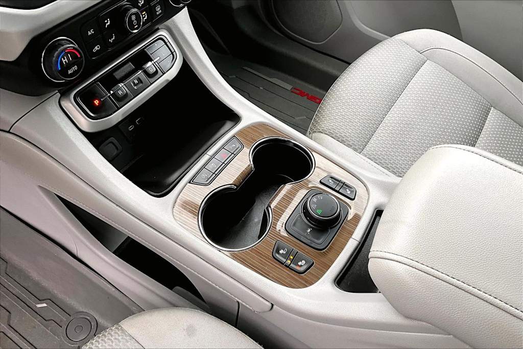 Thumbnail: 2023 GMC Acadia - 17