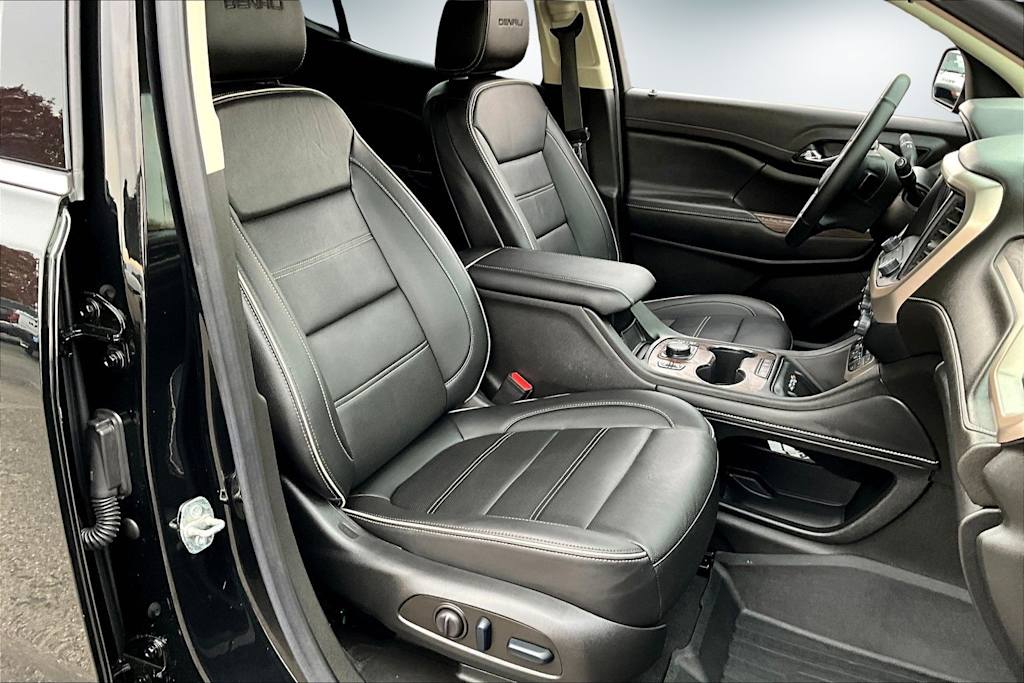 Thumbnail: 2023 GMC Acadia - 12