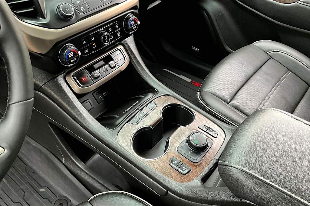 Thumbnail: 2023 GMC Acadia - 17