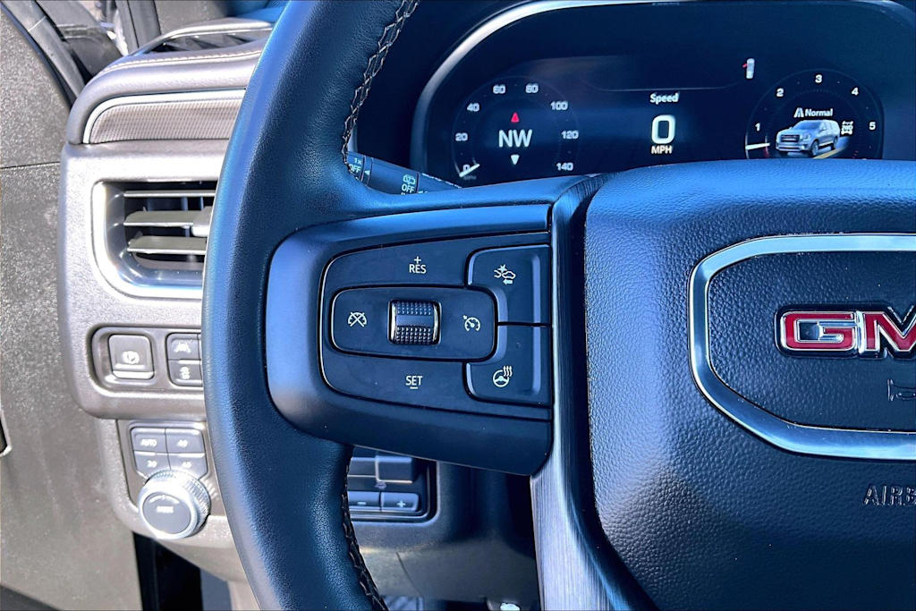 Thumbnail: 2023 GMC Yukon - 24