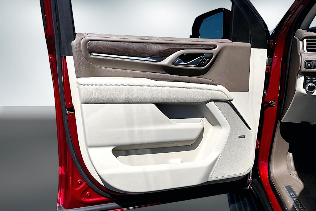 Thumbnail: 2021 GMC Yukon - 25