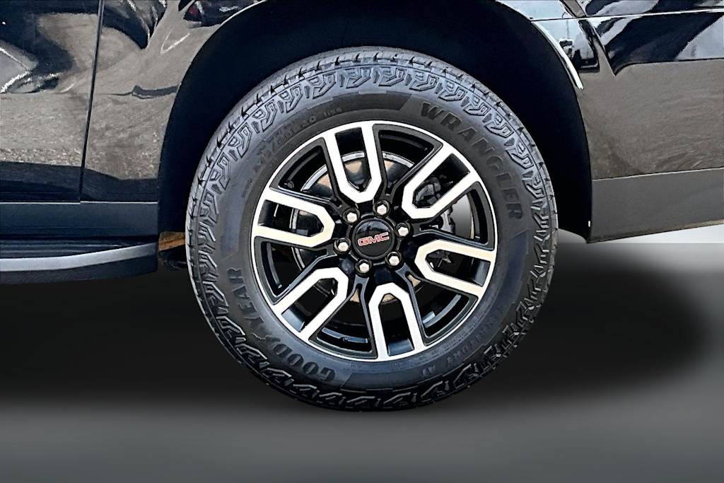 Thumbnail: 2023 GMC Yukon XL - 33