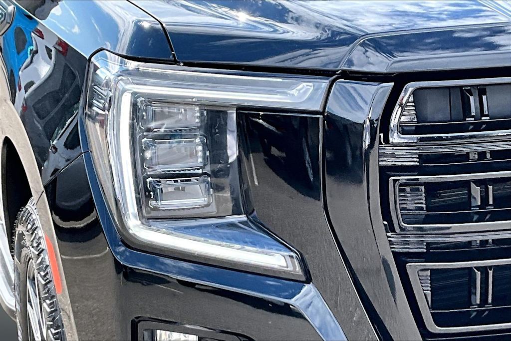 Thumbnail: 2023 GMC Yukon XL - 30