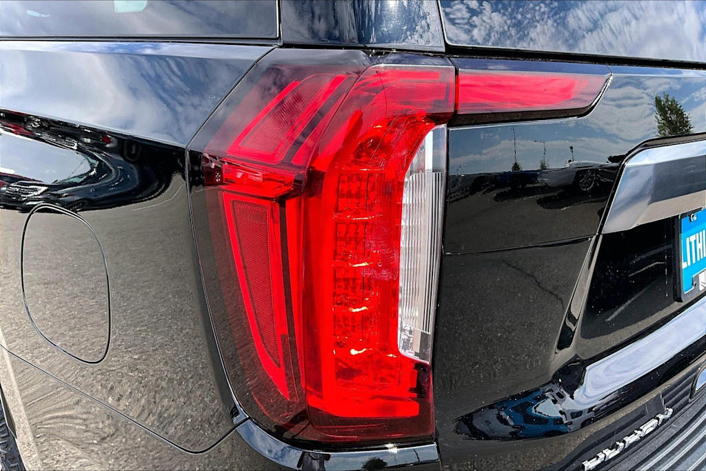 Thumbnail: 2023 GMC Yukon XL - 31