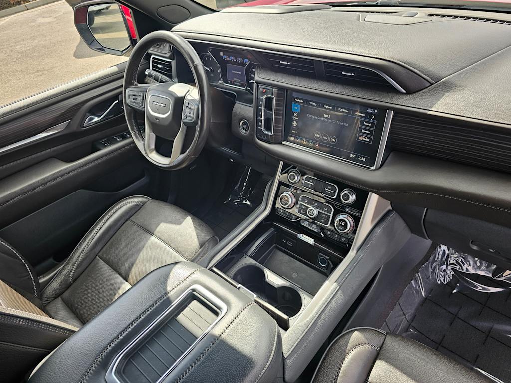 2021 GMC Yukon XL Denali 13