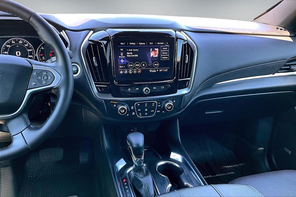 Thumbnail: 2024 Chevrolet Traverse - 15