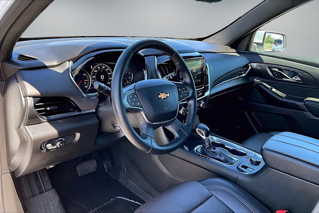 Thumbnail: 2024 Chevrolet Traverse - 2