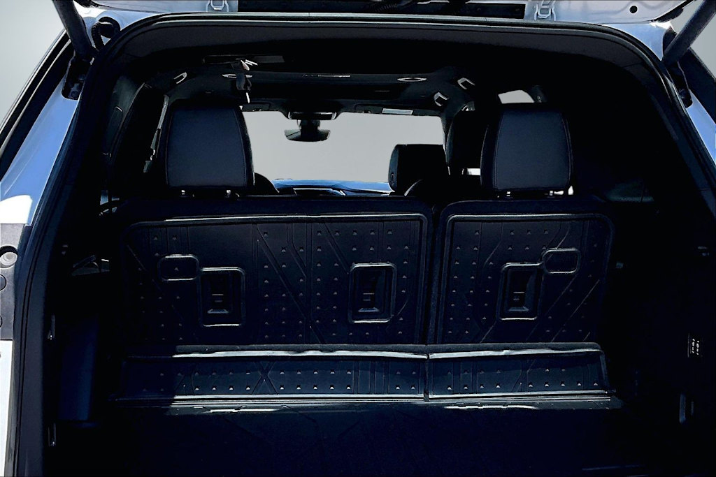 Thumbnail: 2024 Chevrolet Traverse - 16