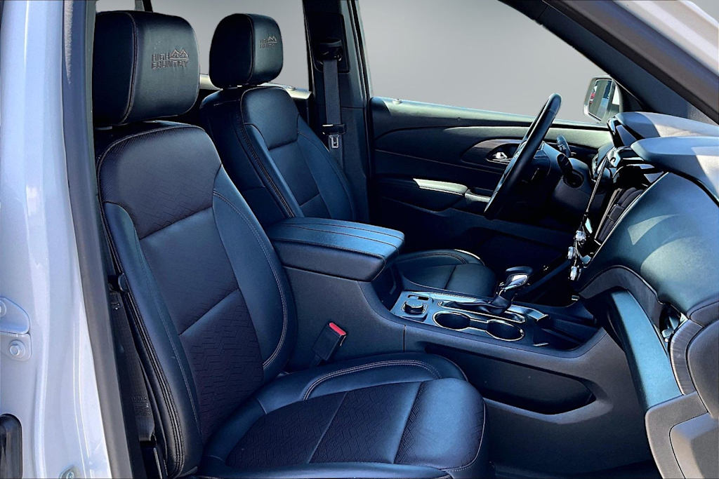Thumbnail: 2024 Chevrolet Traverse - 12