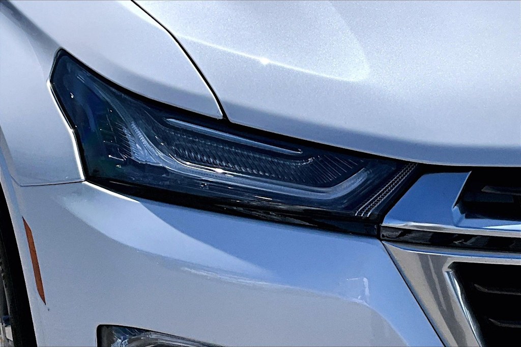 Thumbnail: 2024 Chevrolet Traverse - 32