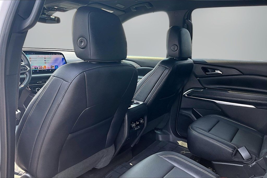 Thumbnail: 2026 Chevrolet Traverse - 13