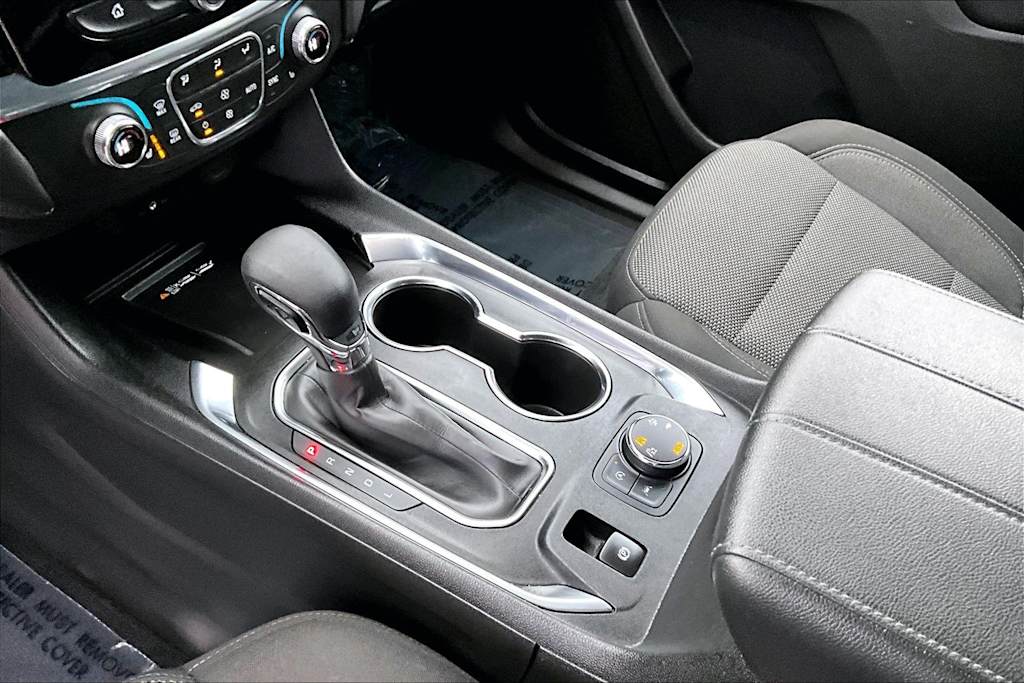 Thumbnail: 2023 Chevrolet Traverse - 17